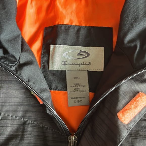 Champion Windbreaker - Size S (6-7) - Picture 3 of 5